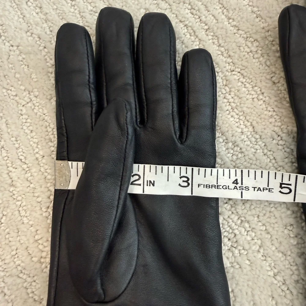 Canada Goose Leather Gloves 6013L $195 women’s small